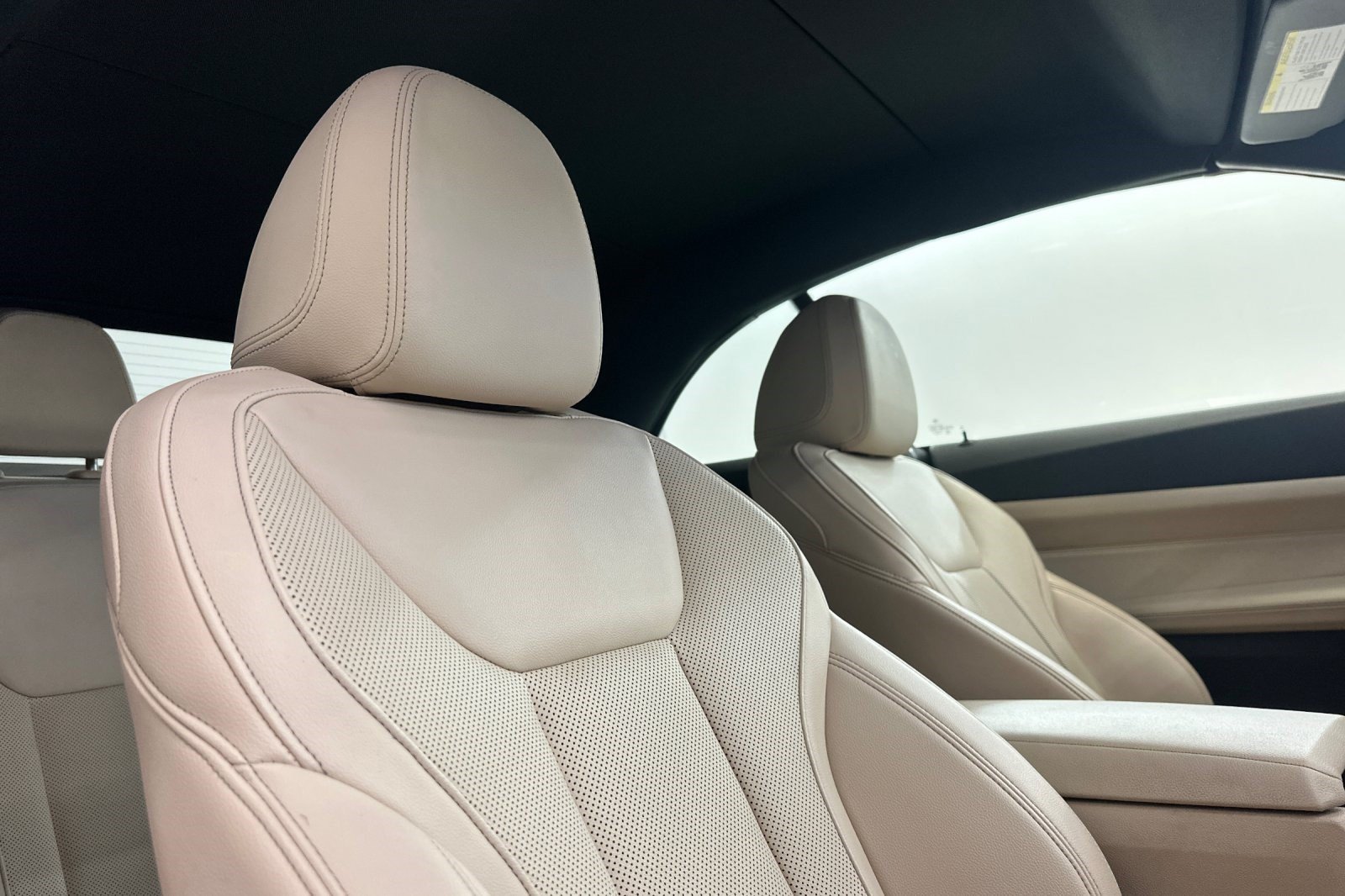 Used 2023 BMW 430i Convertible w/ Premium Package RWD image 31