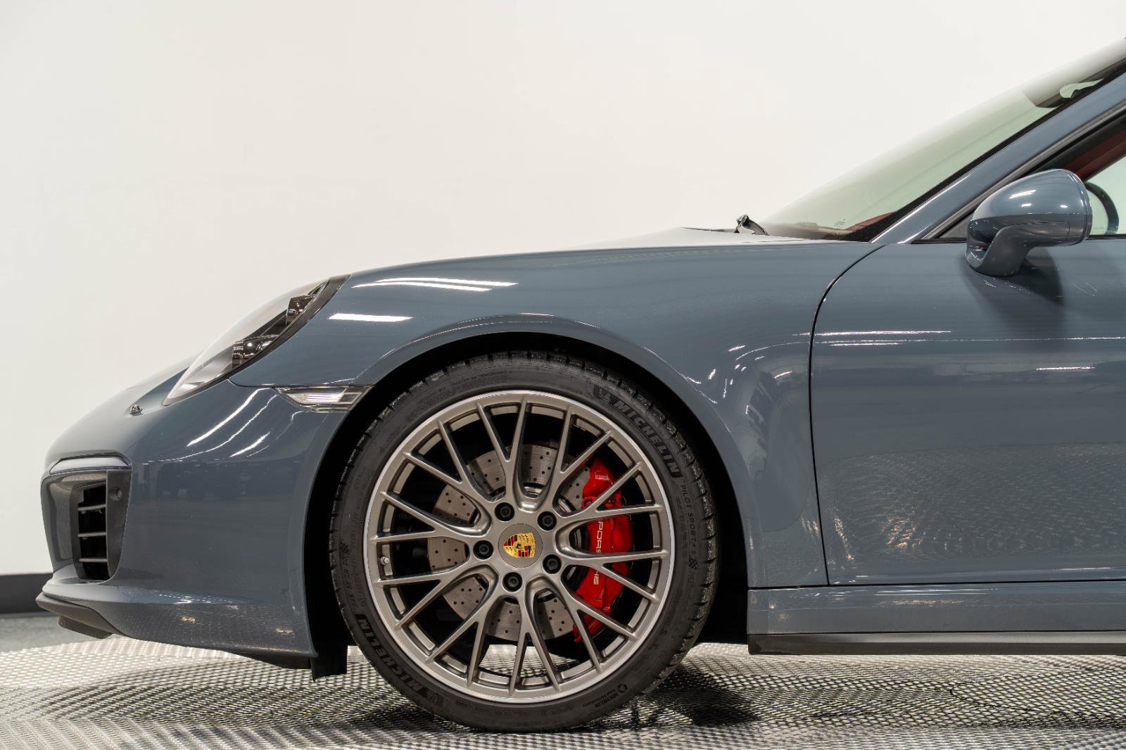 Used 2017 Porsche 911 Targa 4S image 9