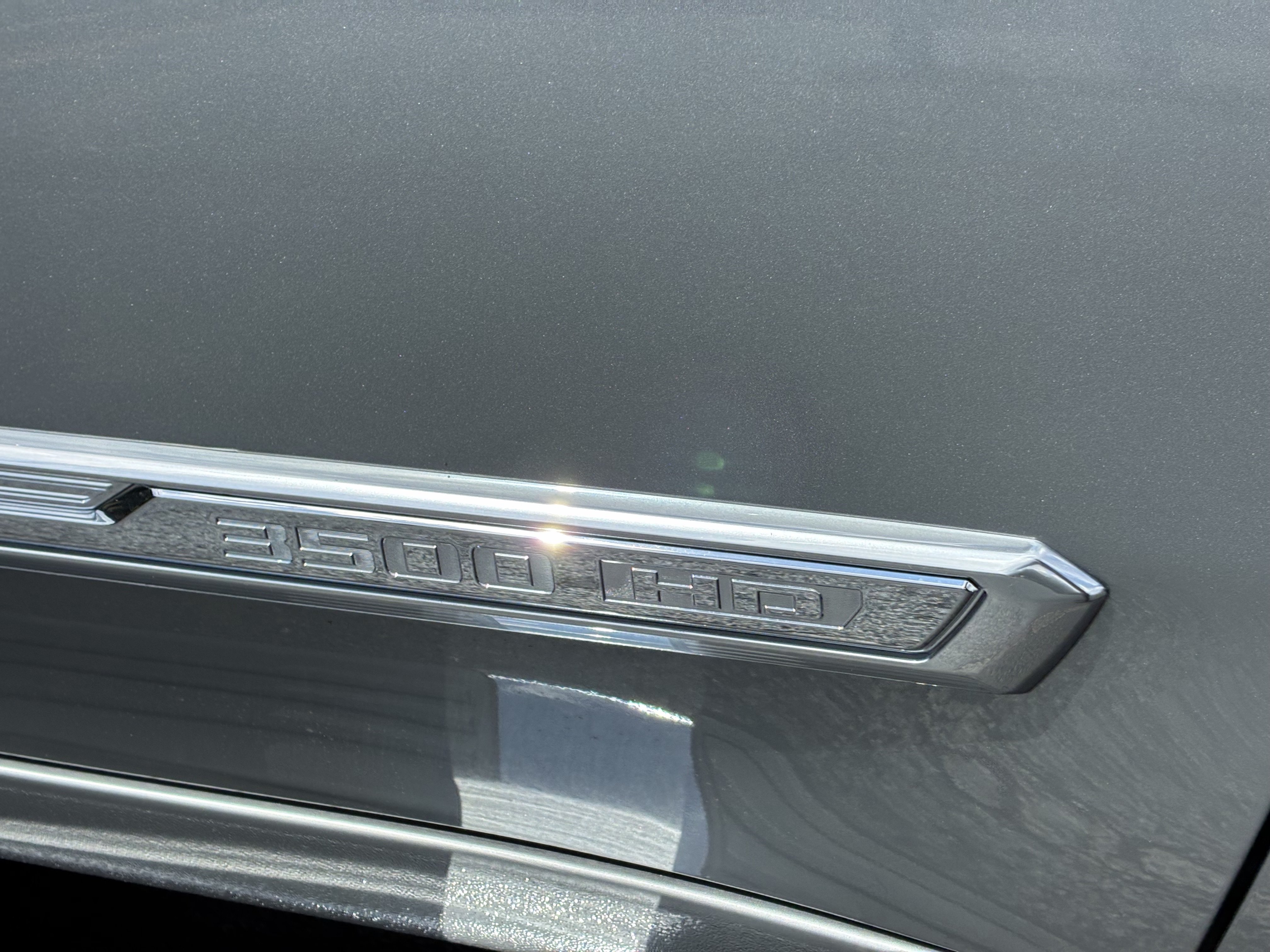 New 2026 Chevrolet Silverado 3500 High Country w/ High Country Premium Package AWD/4WD image 7