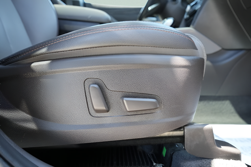 Used 2019 Hyundai Santa Fe AWD image 15