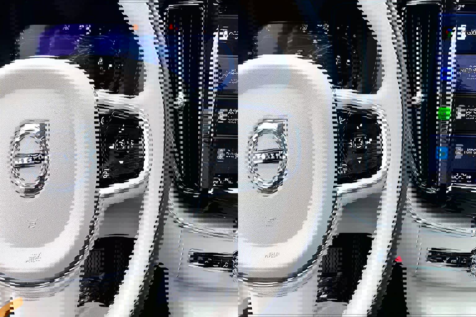 Certified 2023 Volvo XC60 B5 Plus w/ Protection Package Premier image 24