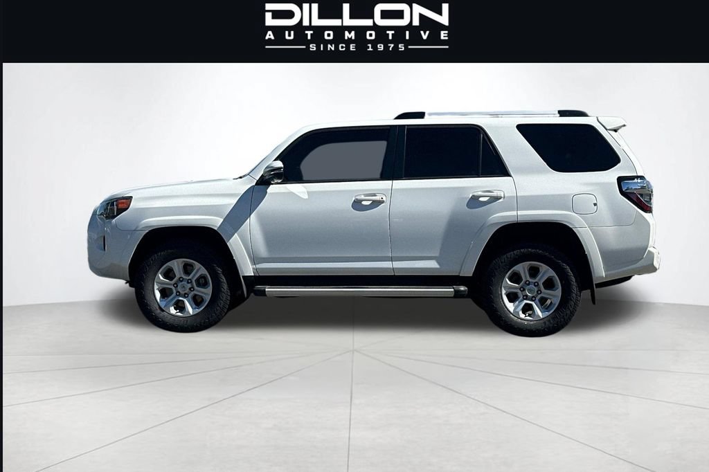 Used 2023 Toyota 4Runner SR5 Premium w/ Moonroof Package AWD/4WD image 7