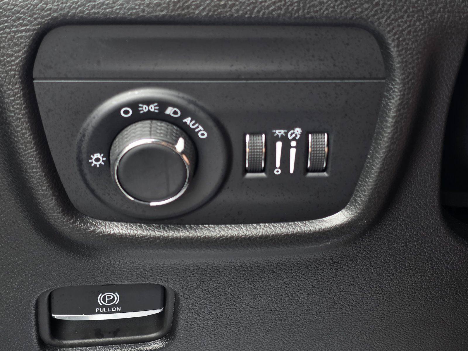 Certified 2025 Jeep Grand Cherokee Laredo X w/ Luxury Tech Group I AWD/4WD image 26