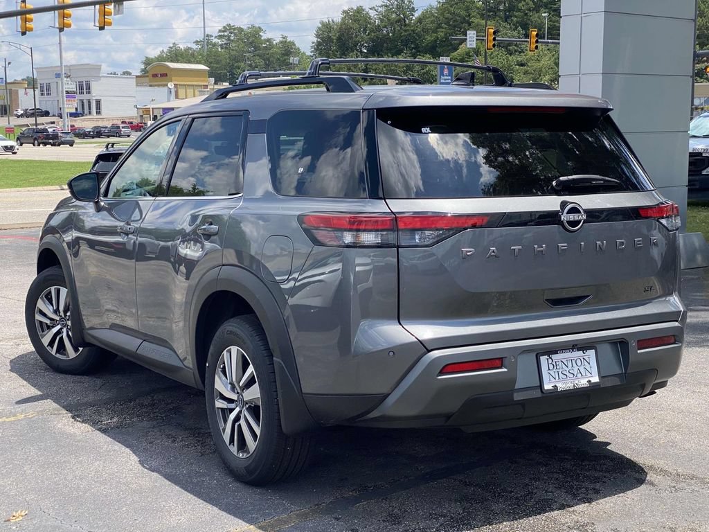 New 2026 Nissan Pathfinder SL FWD image 4