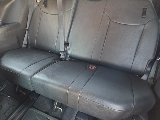 Certified 2025 Toyota Sienna XLE Woodland Edition AWD/4WD image 26