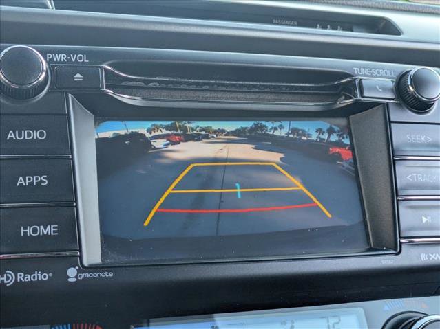 Used 2017 Toyota RAV4 SE image 15