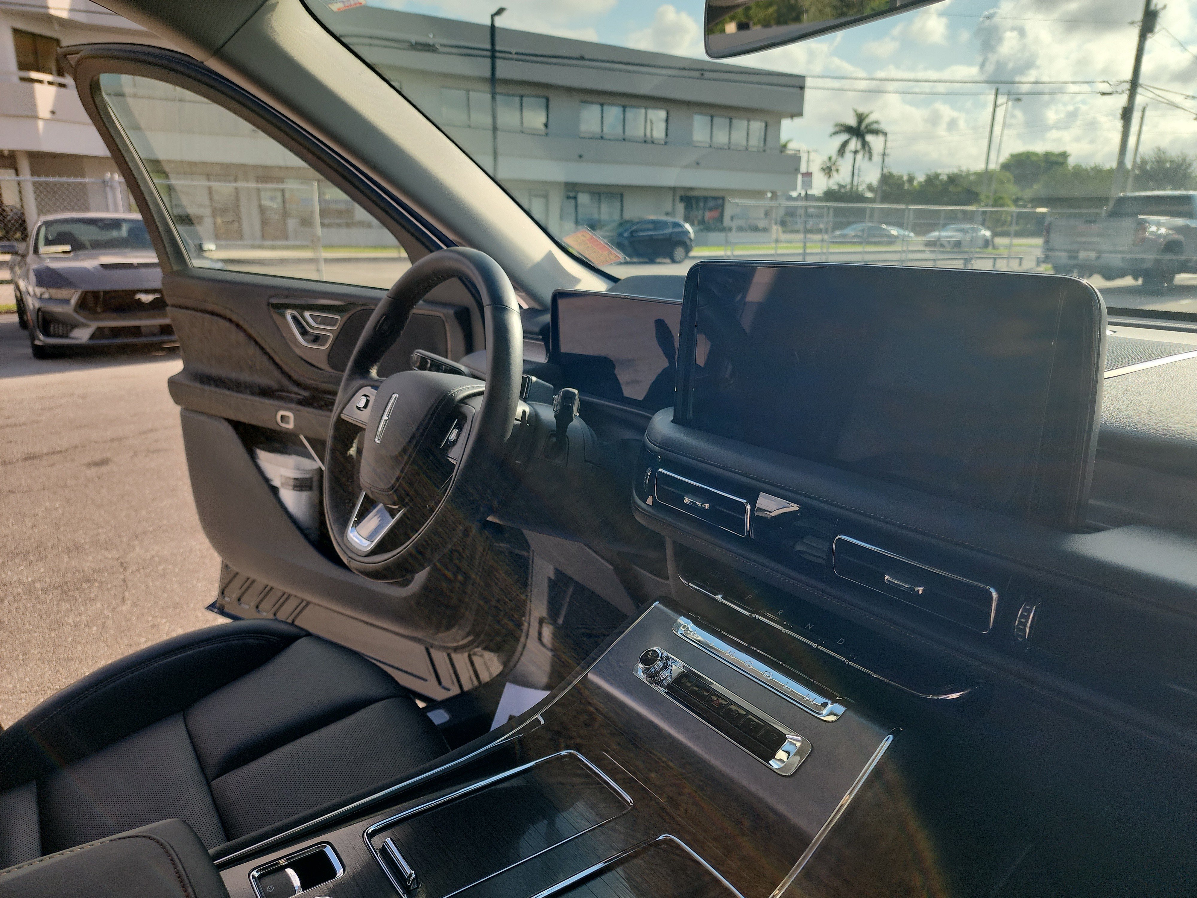 New 2026 Lincoln Aviator 2WD image 36