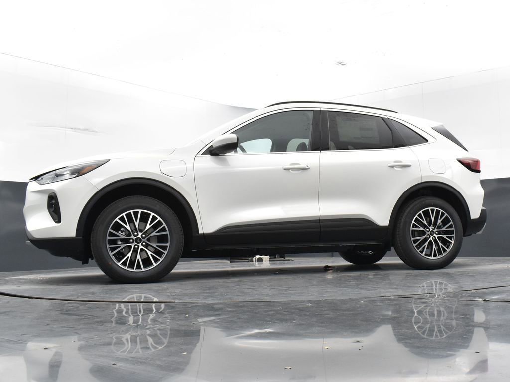 New 2025 Ford Escape SE image 35