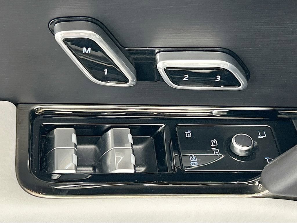Certified 2024 Land Rover Range Rover Sport SE image 22