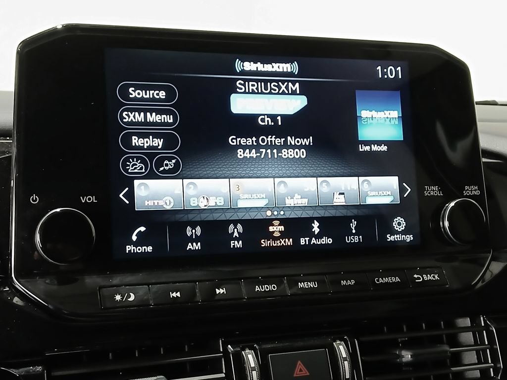 Used 2025 Nissan Pathfinder SL AWD/4WD image 24