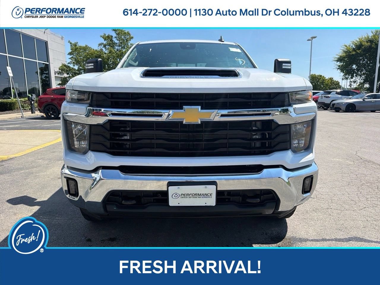 Used 2024 Chevrolet Silverado 2500 LT w/ Convenience Package AWD/4WD image 3