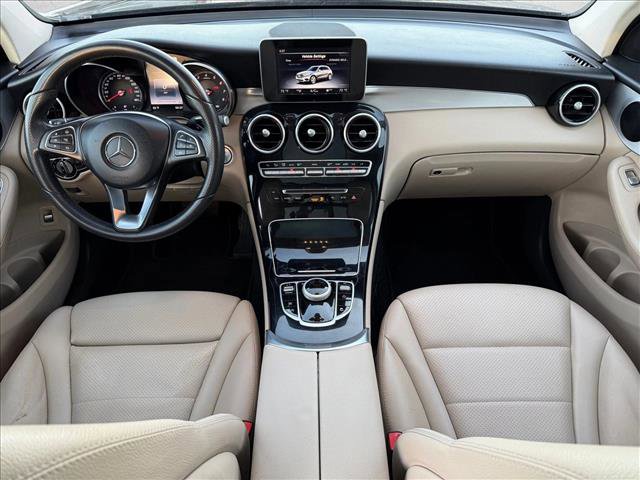 Used 2017 Mercedes-Benz GLC 300 4MATIC image 17