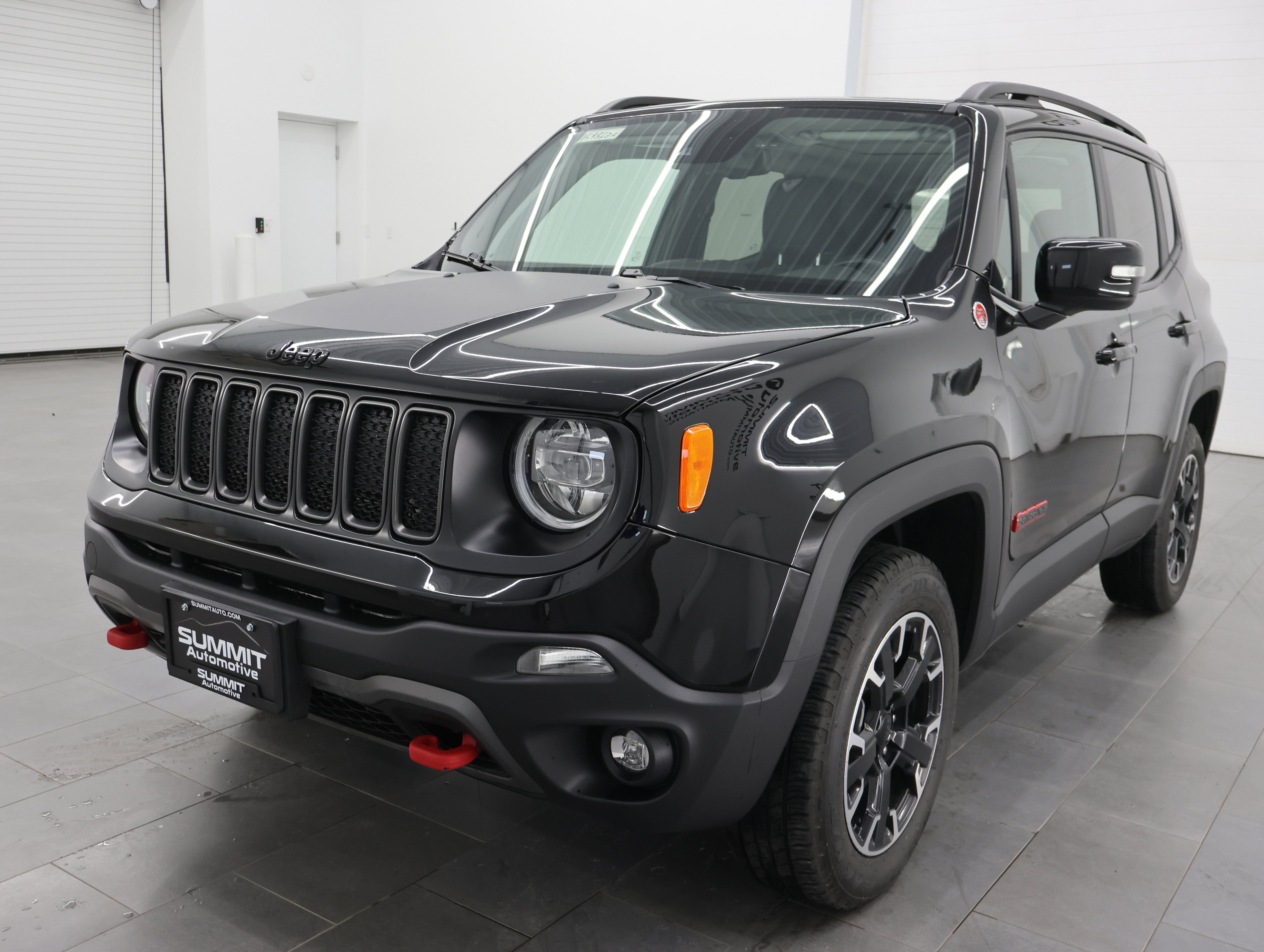 Used 2023 Jeep Renegade Trailhawk w/ Sun/Sound Group AWD/4WD image 7
