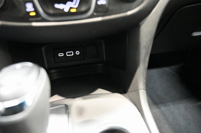 Used 2019 Chevrolet Equinox LT image 18