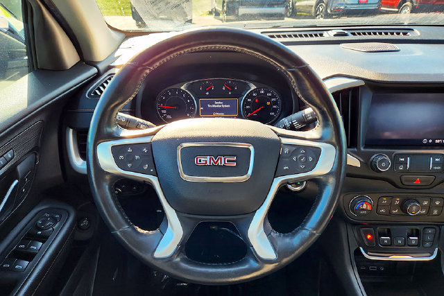 Used 2020 GMC Terrain SLT w/ Preferred Package AWD/4WD image 9