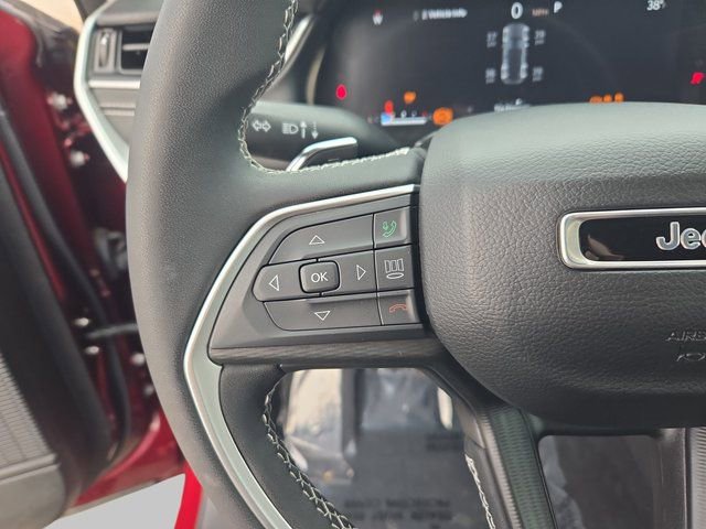 Used 2024 Jeep Grand Cherokee Laredo X AWD/4WD image 20