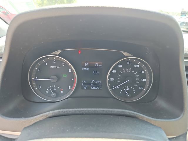 Used 2017 Hyundai Elantra SE image 18