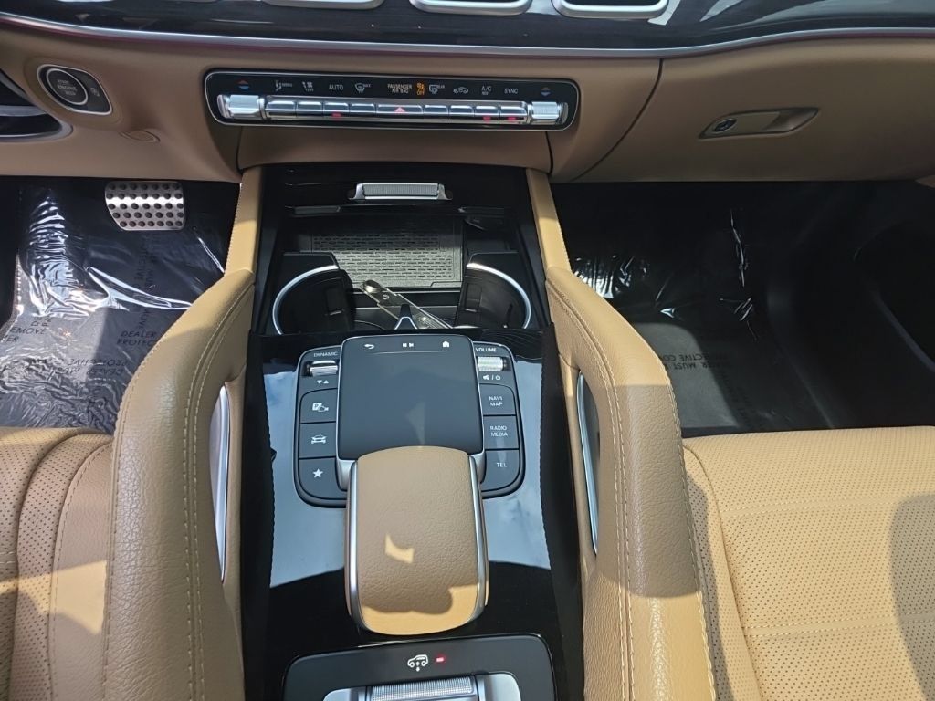 Used 2024 Mercedes-Benz GLS 450 4MATIC image 21