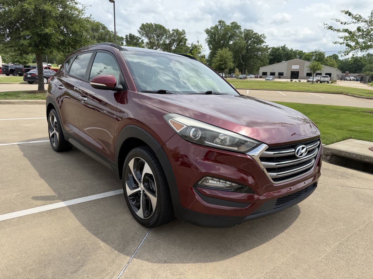 Used 2016 Hyundai Tucson Limited w/ Option Group 03 AWD/4WD image 3