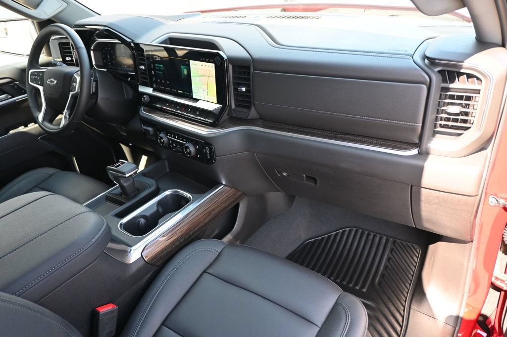Used 2026 Chevrolet Silverado 1500 RST w/ All Star Edition Plus AWD/4WD image 12