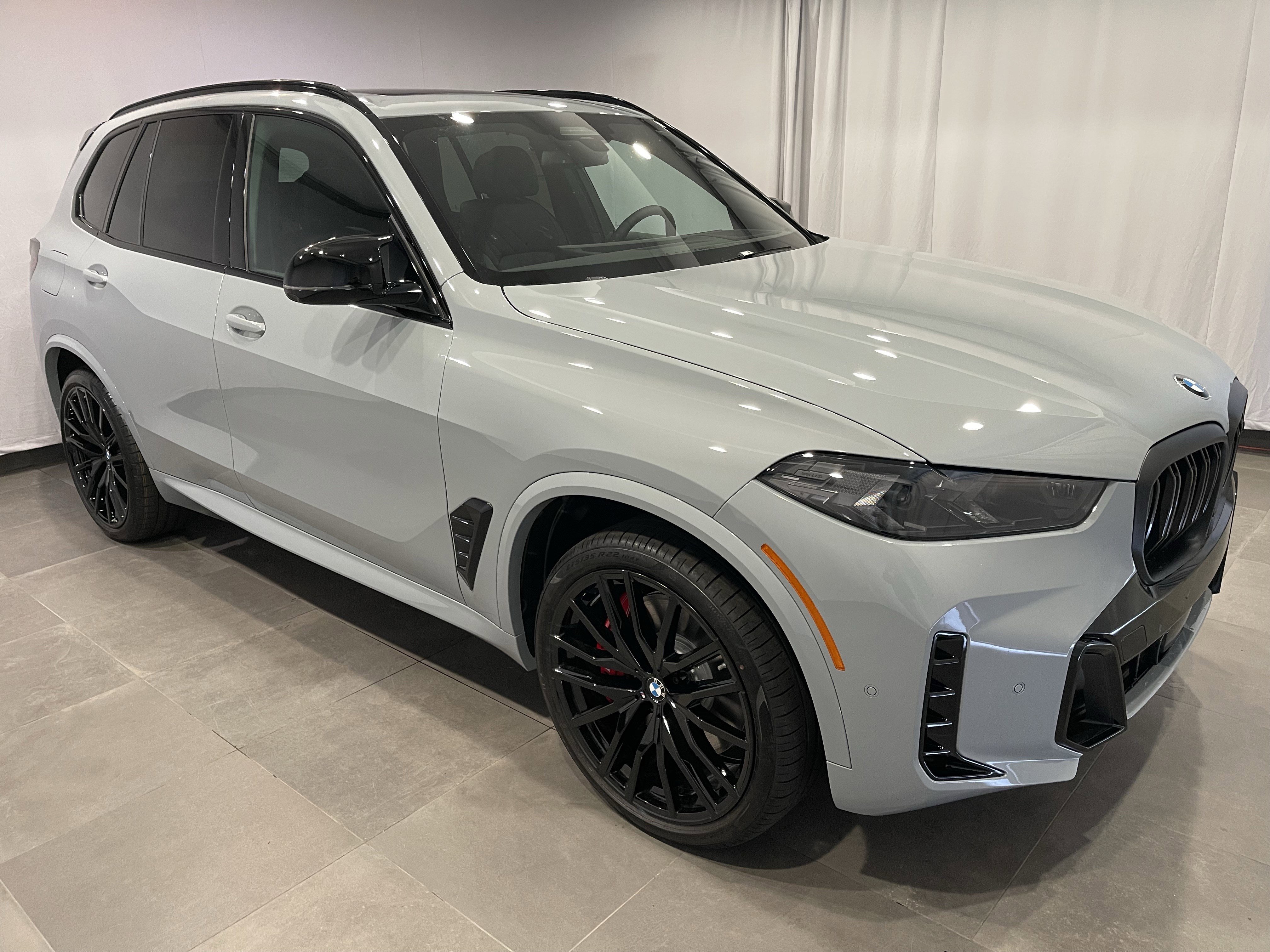 New 2026 BMW X5 M60i AWD/4WD image 3