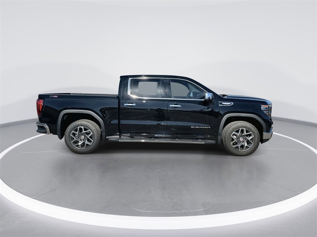 New 2026 GMC Sierra 1500 SLT image 9