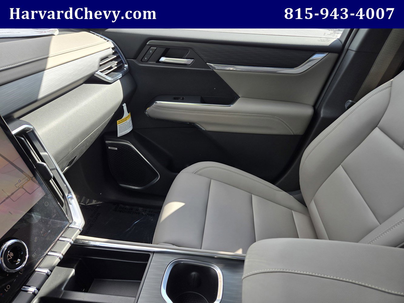 Used 2025 GMC Acadia Elevation w/ Elevation Premium Package image 14