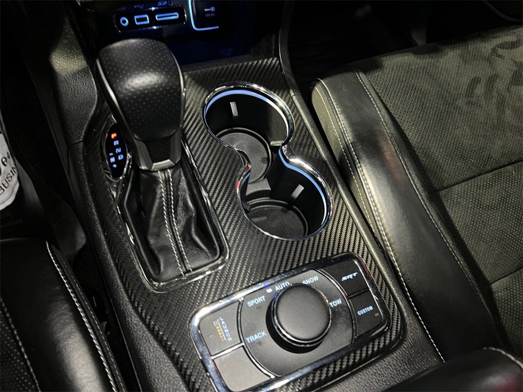 Used 2017 Jeep Grand Cherokee SRT image 35