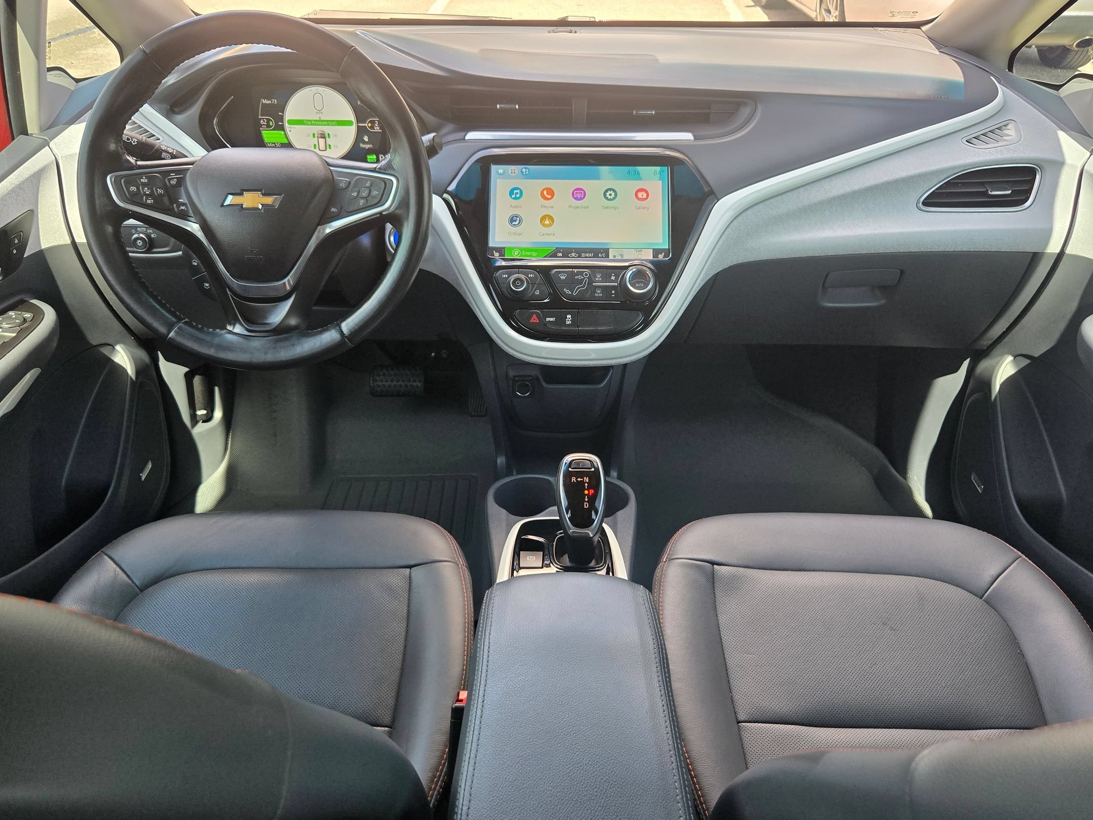 Used 2019 Chevrolet Bolt Premier w/ Infotainment Package FWD image 17