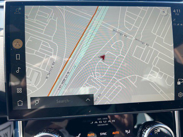 Used 2022 Jaguar XF R-Dynamic SE image 28