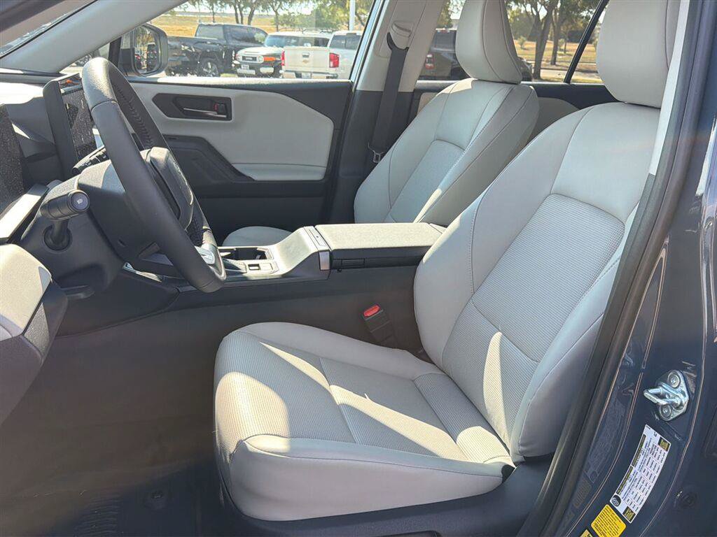 Used 2026 Toyota RAV4 XLE Premium FWD image 10