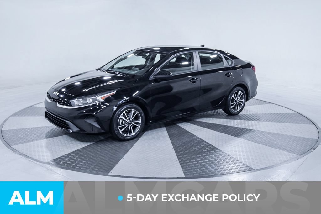 Used 2024 Kia Forte LXS FWD image 3