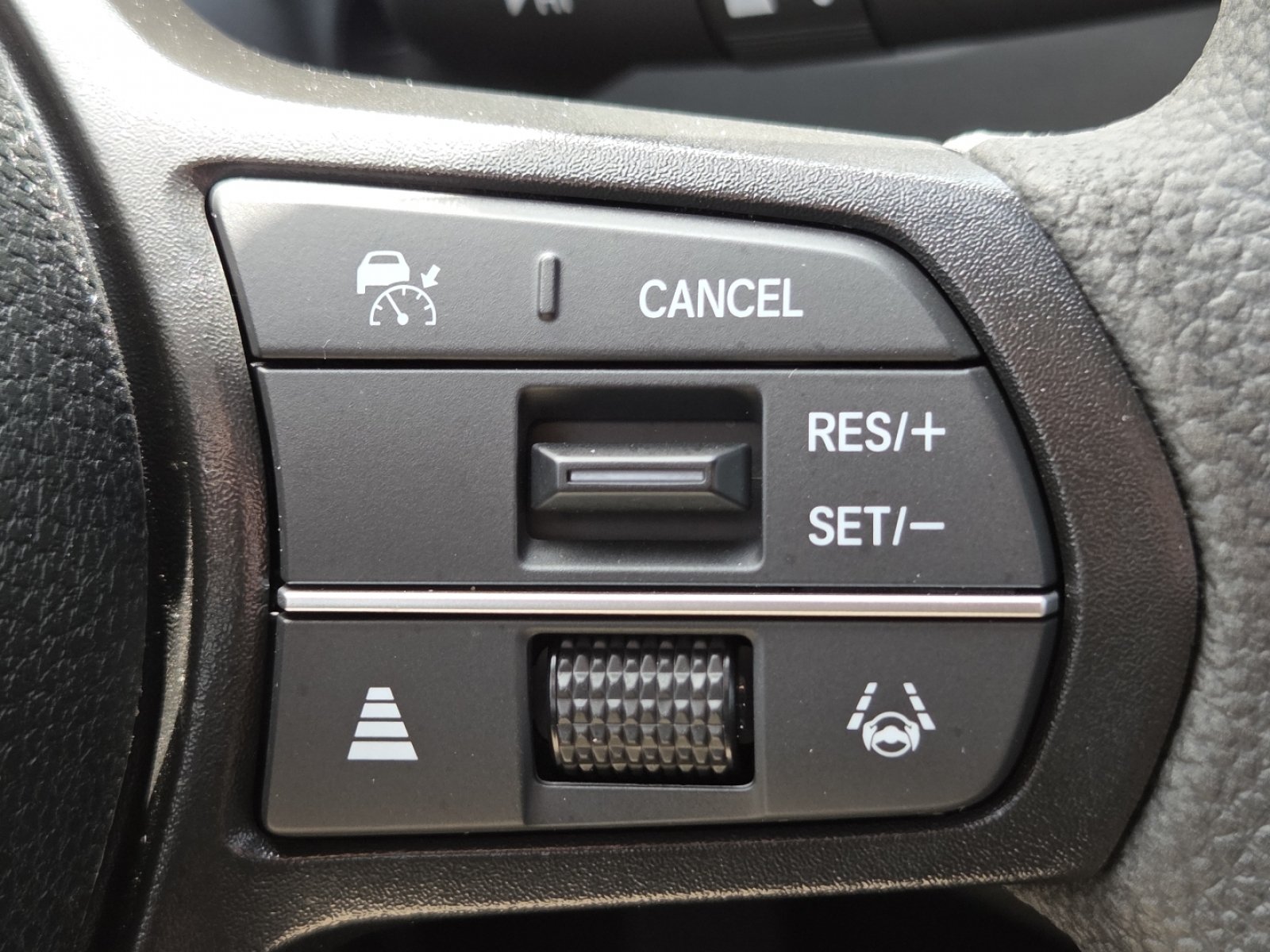 Used 2025 Honda Accord LX image 8