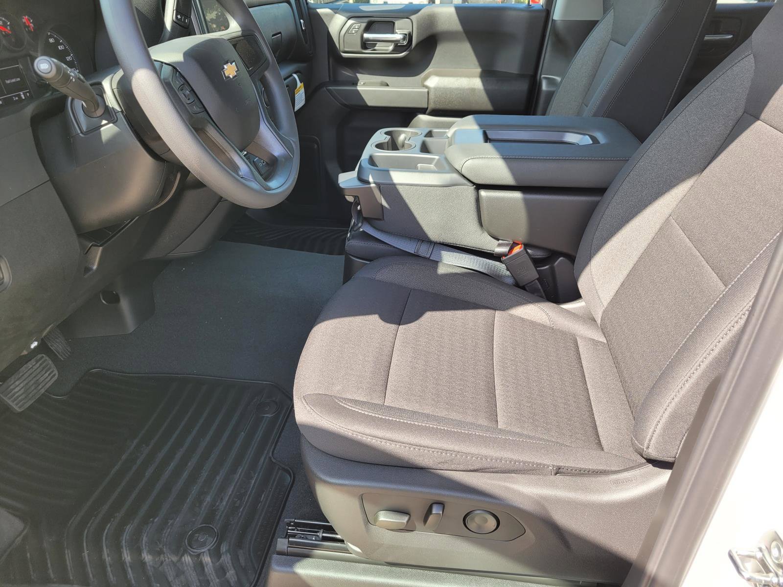 New 2026 Chevrolet Silverado 1500 Custom RWD image 14