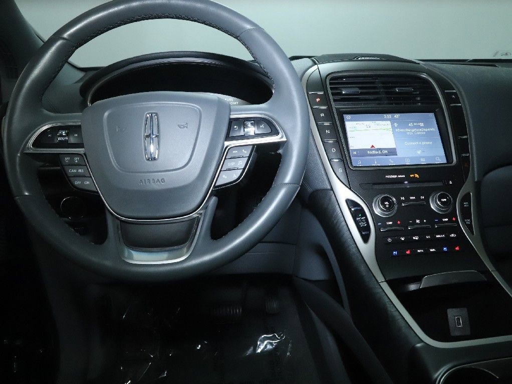 Used 2019 Lincoln Nautilus Reserve w/ Cargo Utility Package AWD/4WD image 29
