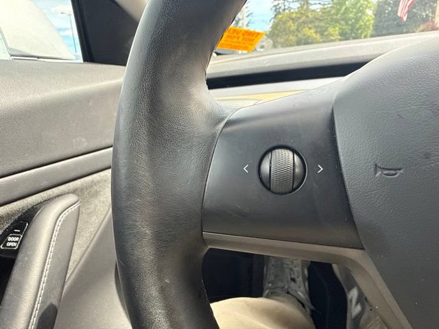 Used 2018 Tesla Model 3 Long Range RWD image 25