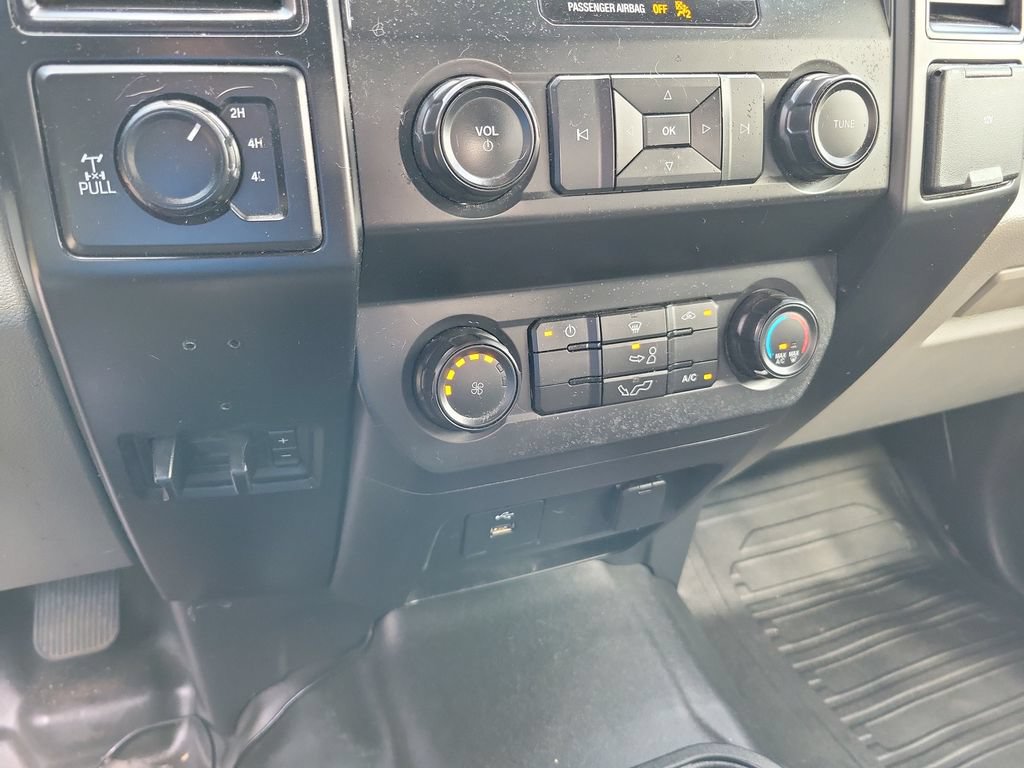 Used 2019 Ford F150 XL w/ Equipment Group 101A Mid AWD/4WD image 17