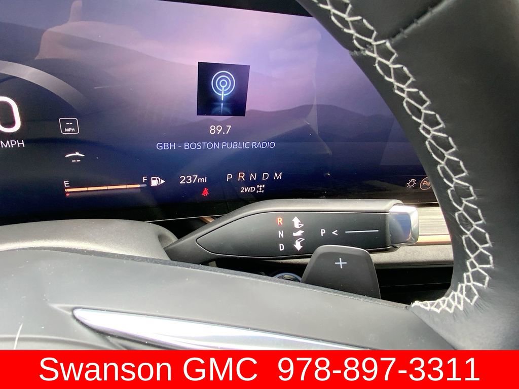 Certified 2025 Buick Envision Sport Touring image 17