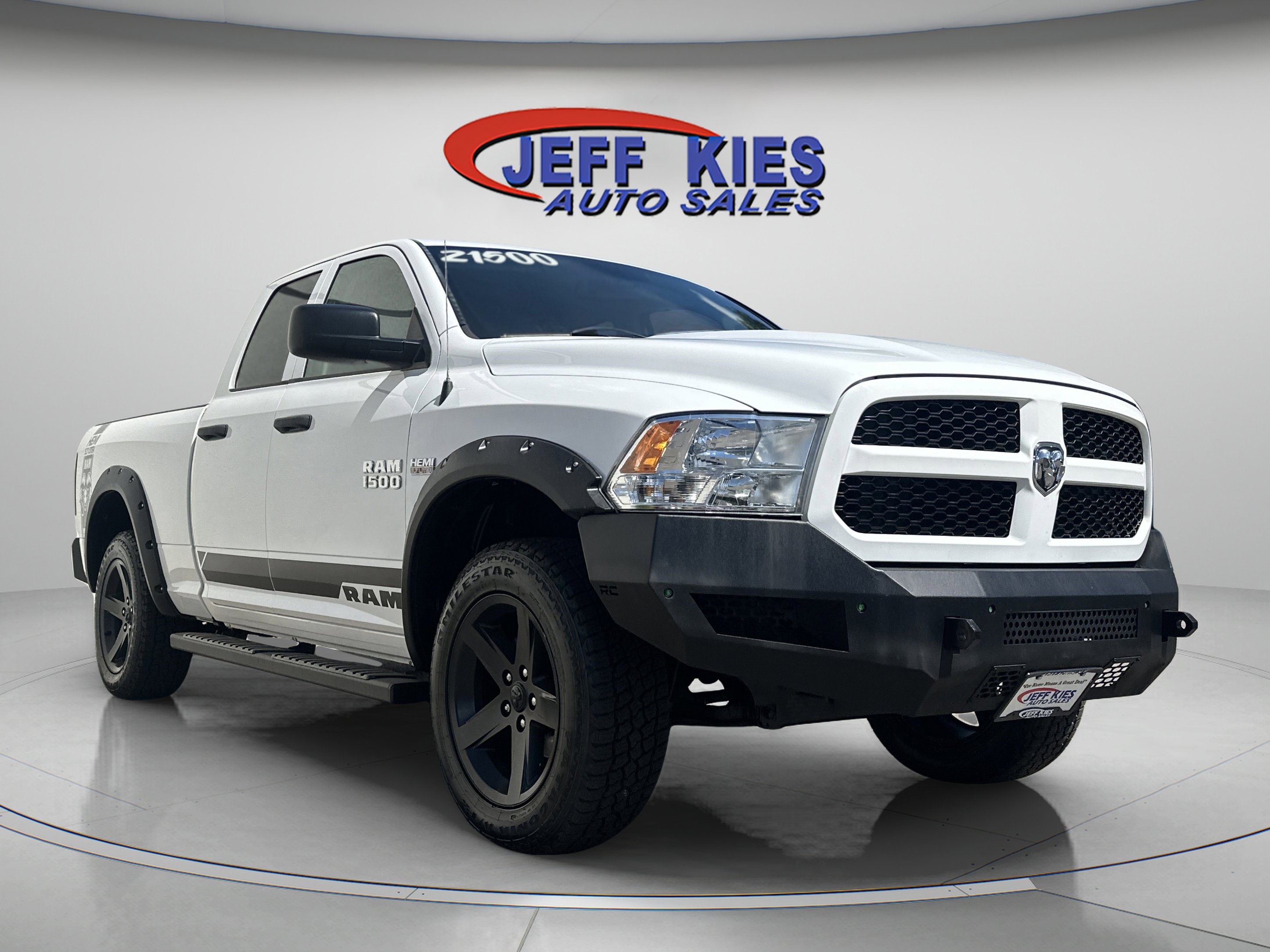 Used 2018 RAM 1500 Express image 2