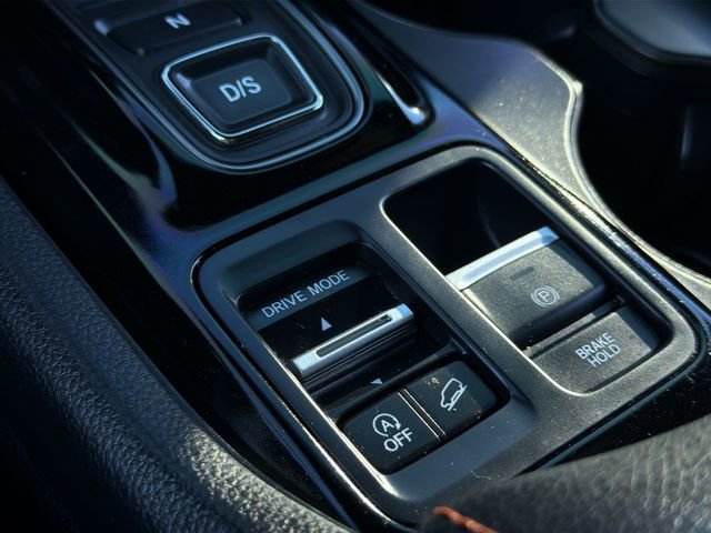 Used 2025 Honda Pilot TrailSport image 28