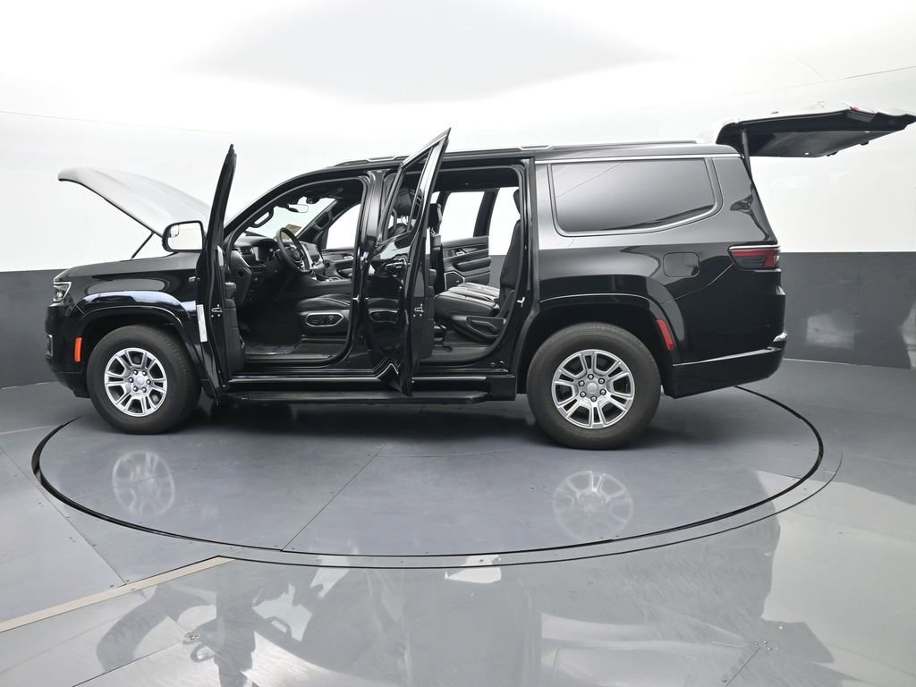 Used 2024 Jeep Wagoneer 2WD image 68