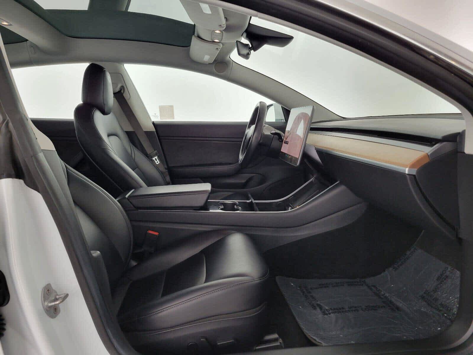 Used 2018 Tesla Model 3 Long Range RWD image 10