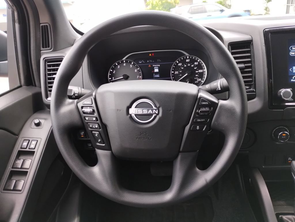 Used 2023 Nissan Frontier SV w/ Midnight Edition Package image 28