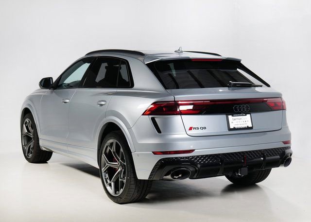 New 2025 Audi RS Q8 performance image 5