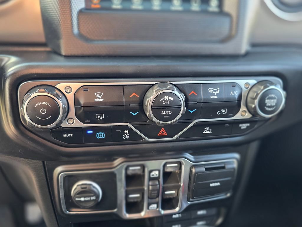 Used 2023 Jeep Wrangler Unlimited image 28