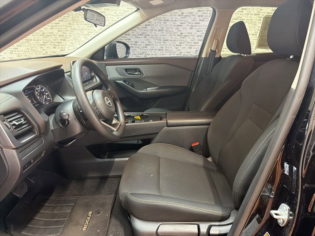 Used 2023 Nissan Rogue S FWD image 23