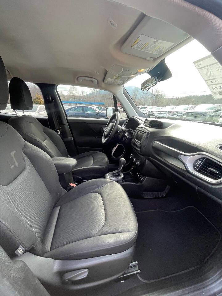 Used 2019 Jeep Renegade Sport FWD image 16