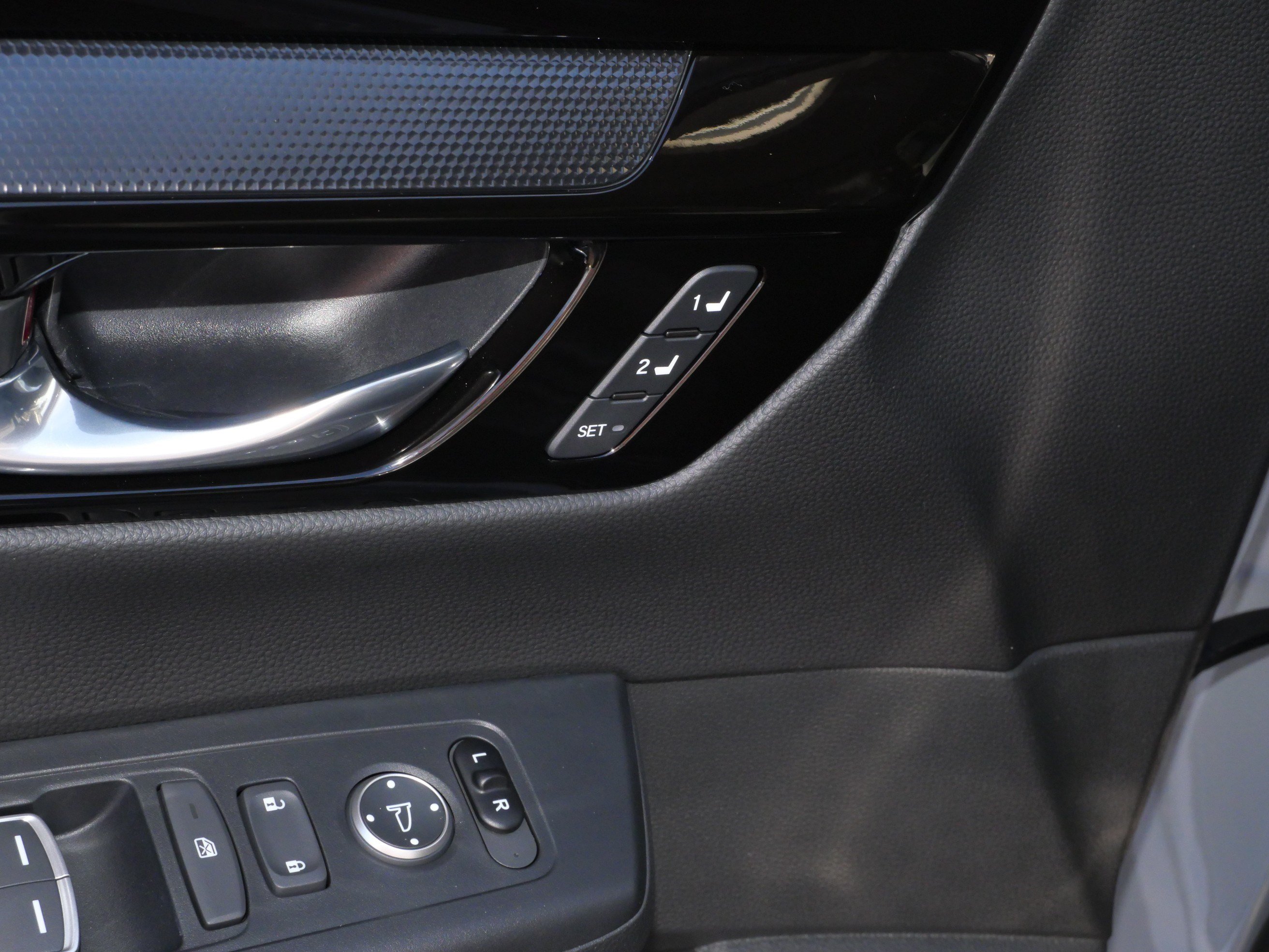 Certified 2026 Honda CR-V EX-L image 19