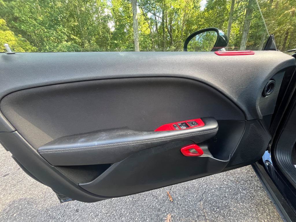Used 2018 Dodge Challenger R/T RWD image 13