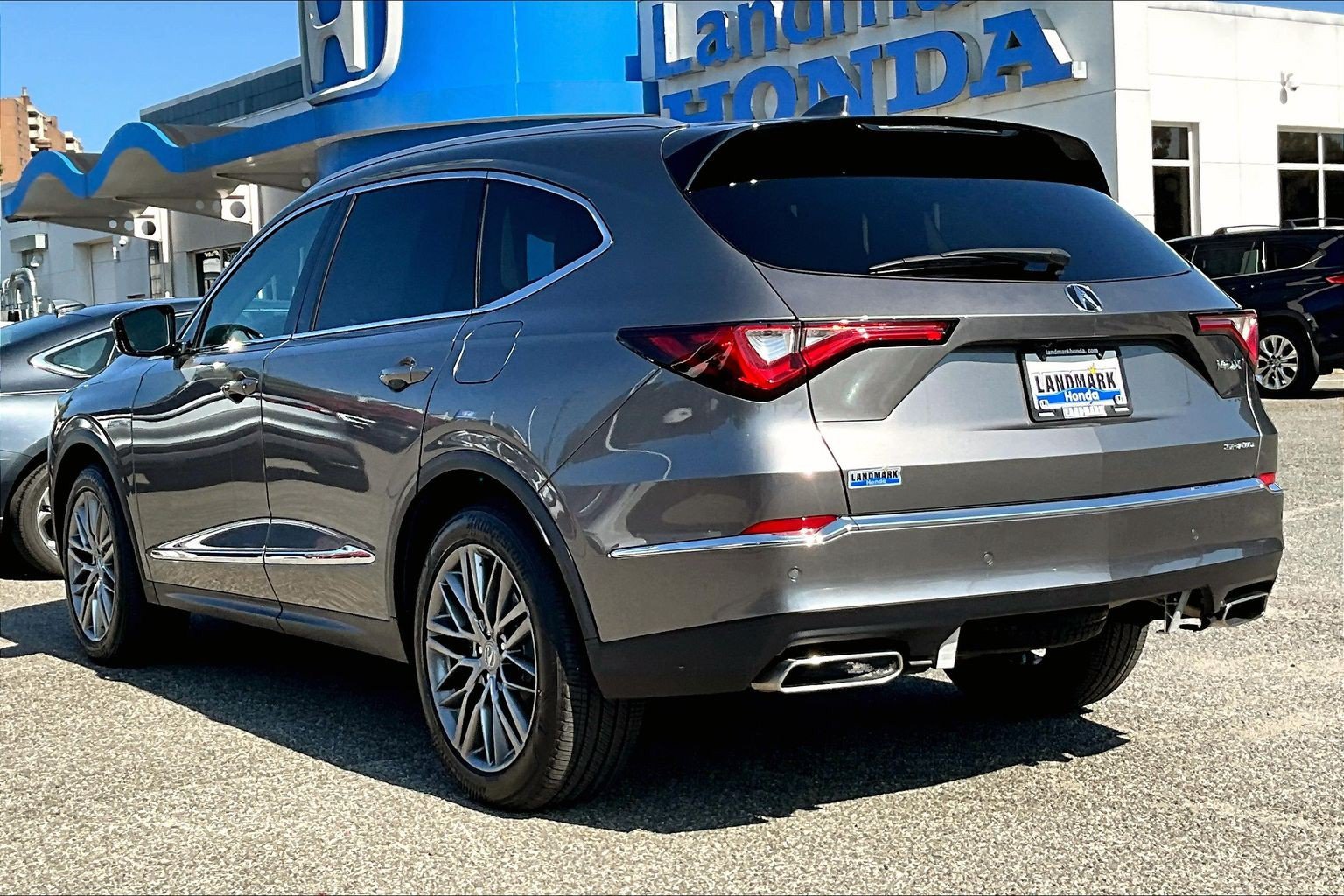 Used 2024 Acura MDX SH-AWD w/ Advance Package image 12